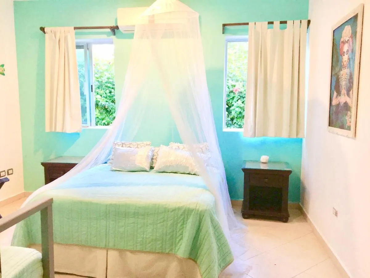 Bed and Breakfast Esquina De La Felicidad De Playacar Playa del Carmen 0*,  Mexiko